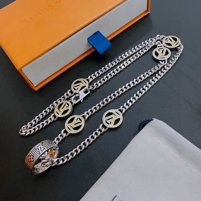 LV Necklace 11yxx26